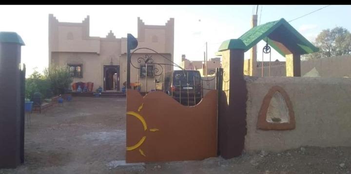 Maison Riad Tamarighte メルズーガ エクステリア 写真