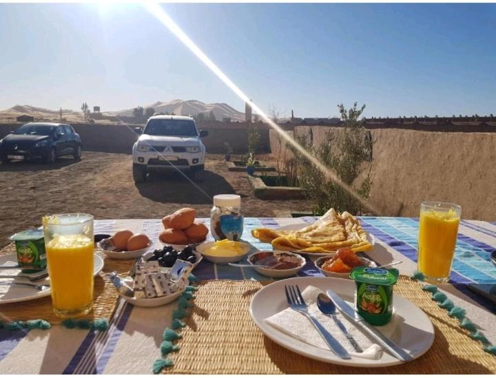 Maison Riad Tamarighte メルズーガ エクステリア 写真