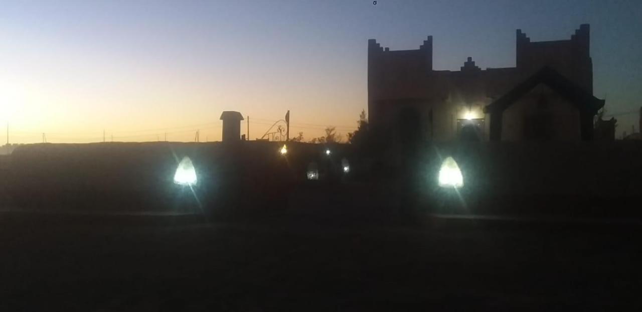 Maison Riad Tamarighte メルズーガ エクステリア 写真